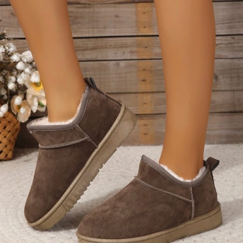 Brown boots Sz 7